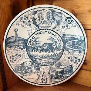 Great Smokey Mountains 10” Vintage Collector Plate Bears Cherokee Indians